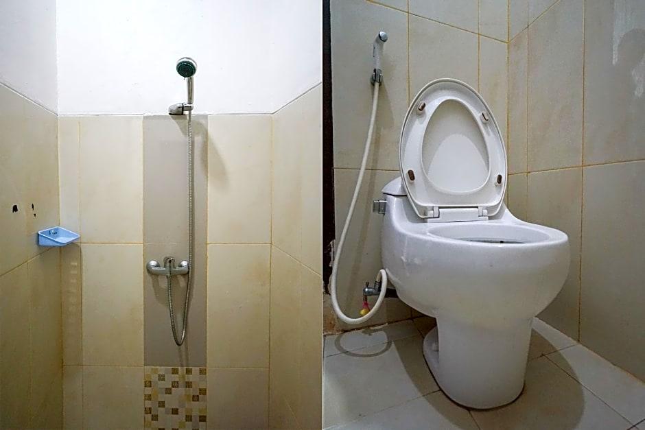 OYO 346 Guest House Dempo Jakabaring 49/50