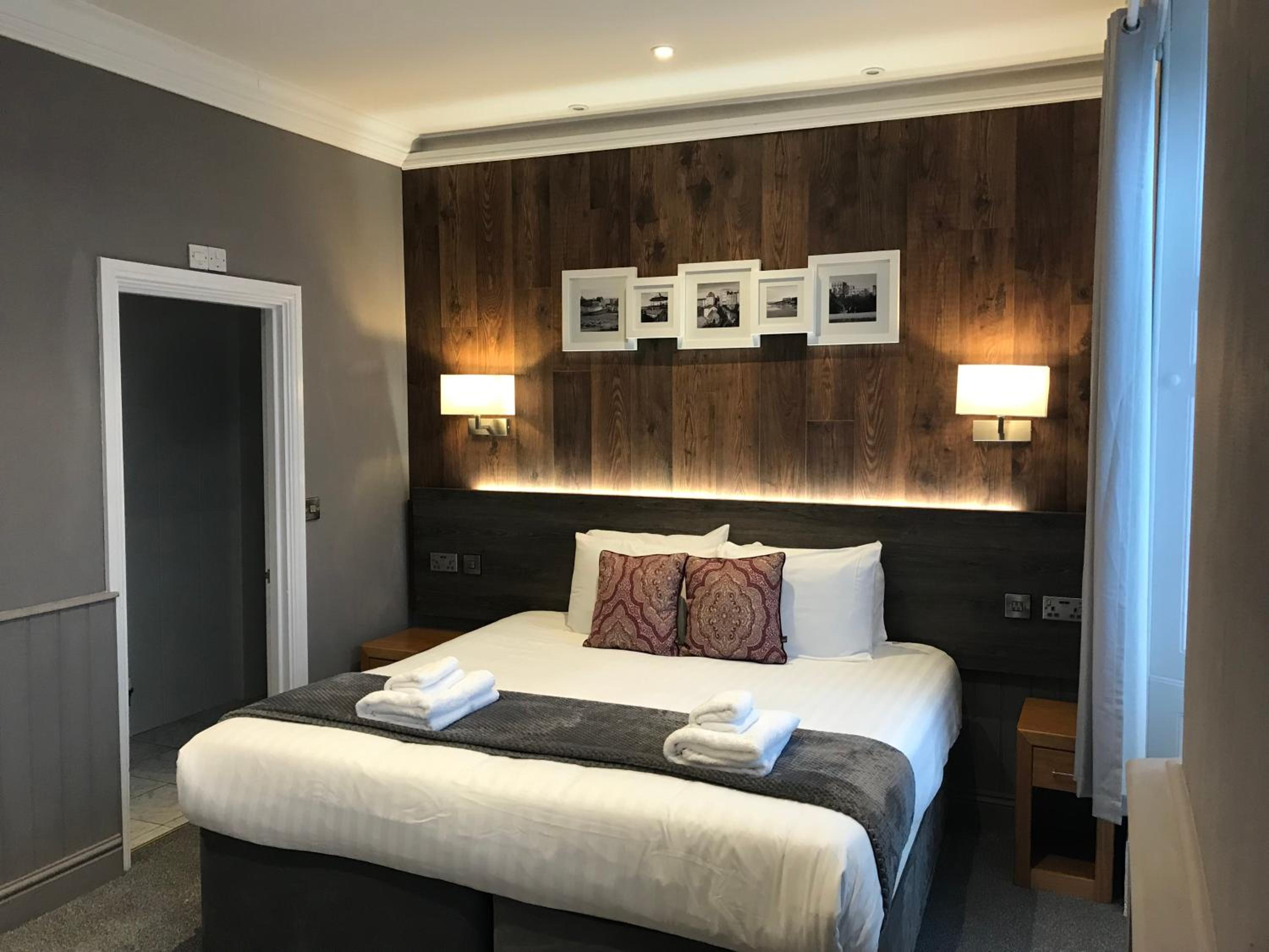 Heywood Spa Hotel 6/37