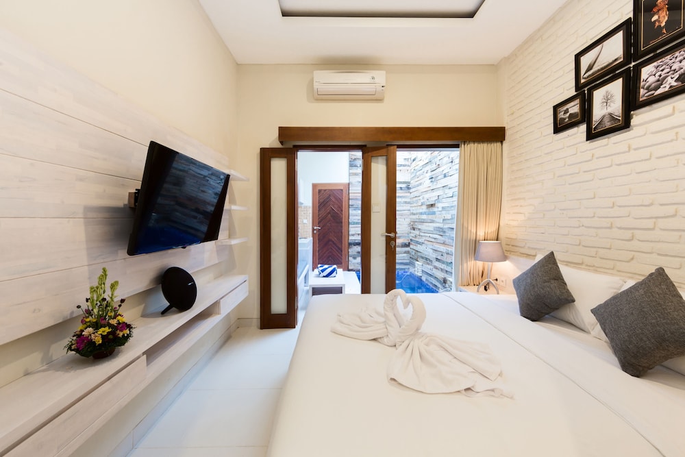 Paisa Seminyak Living 20/50