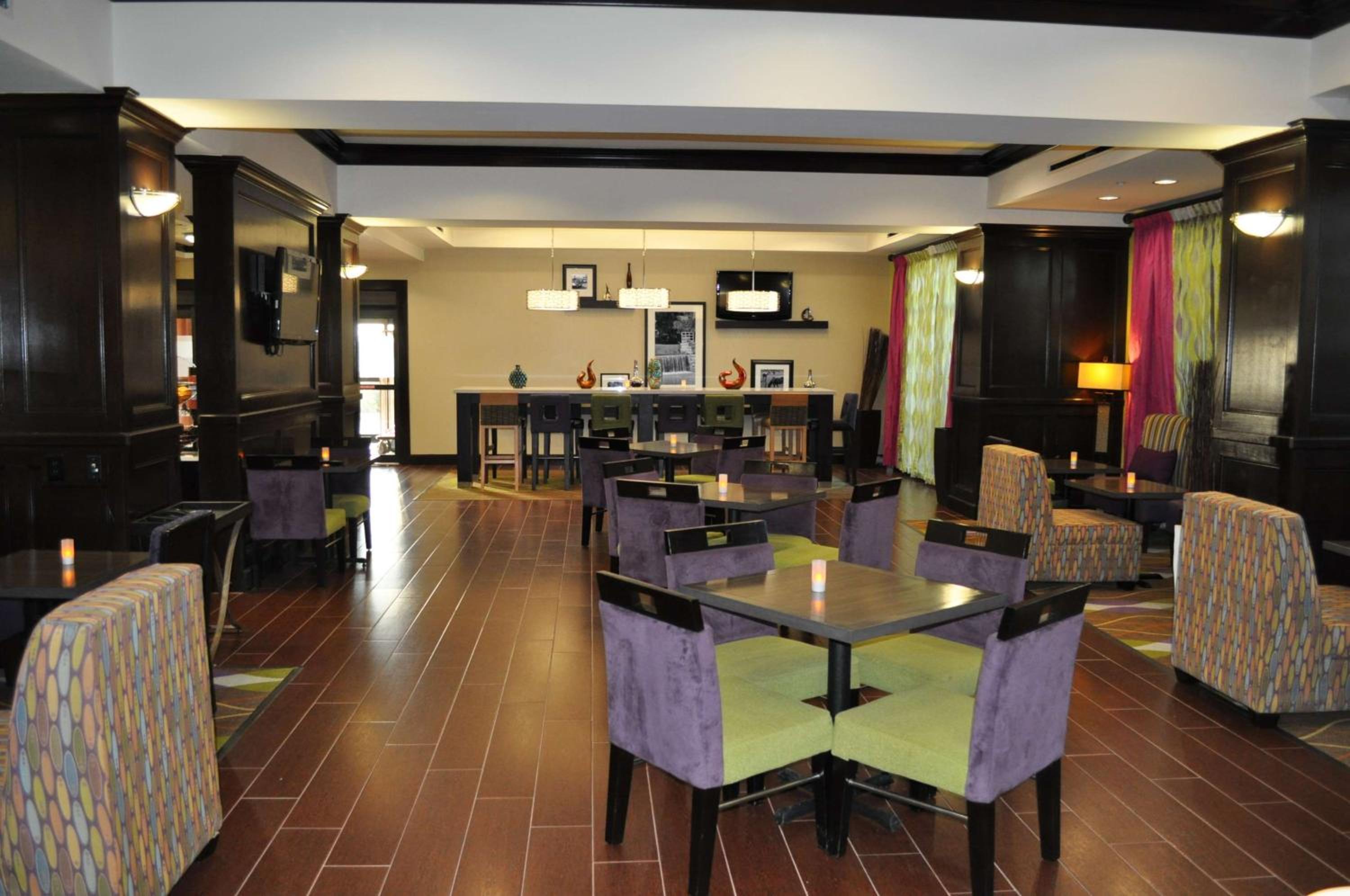 restaurant cafeteria