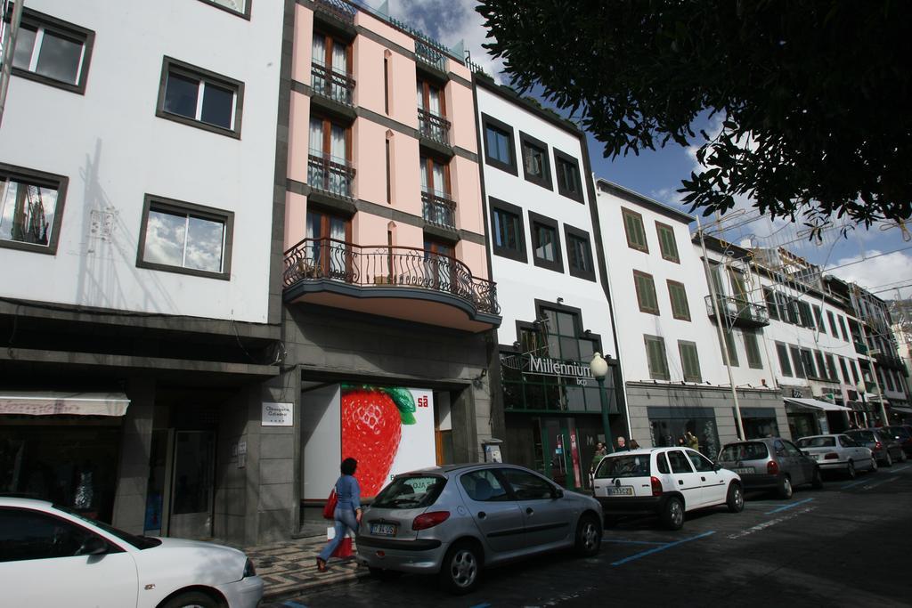 Hotel Catedral 25/28