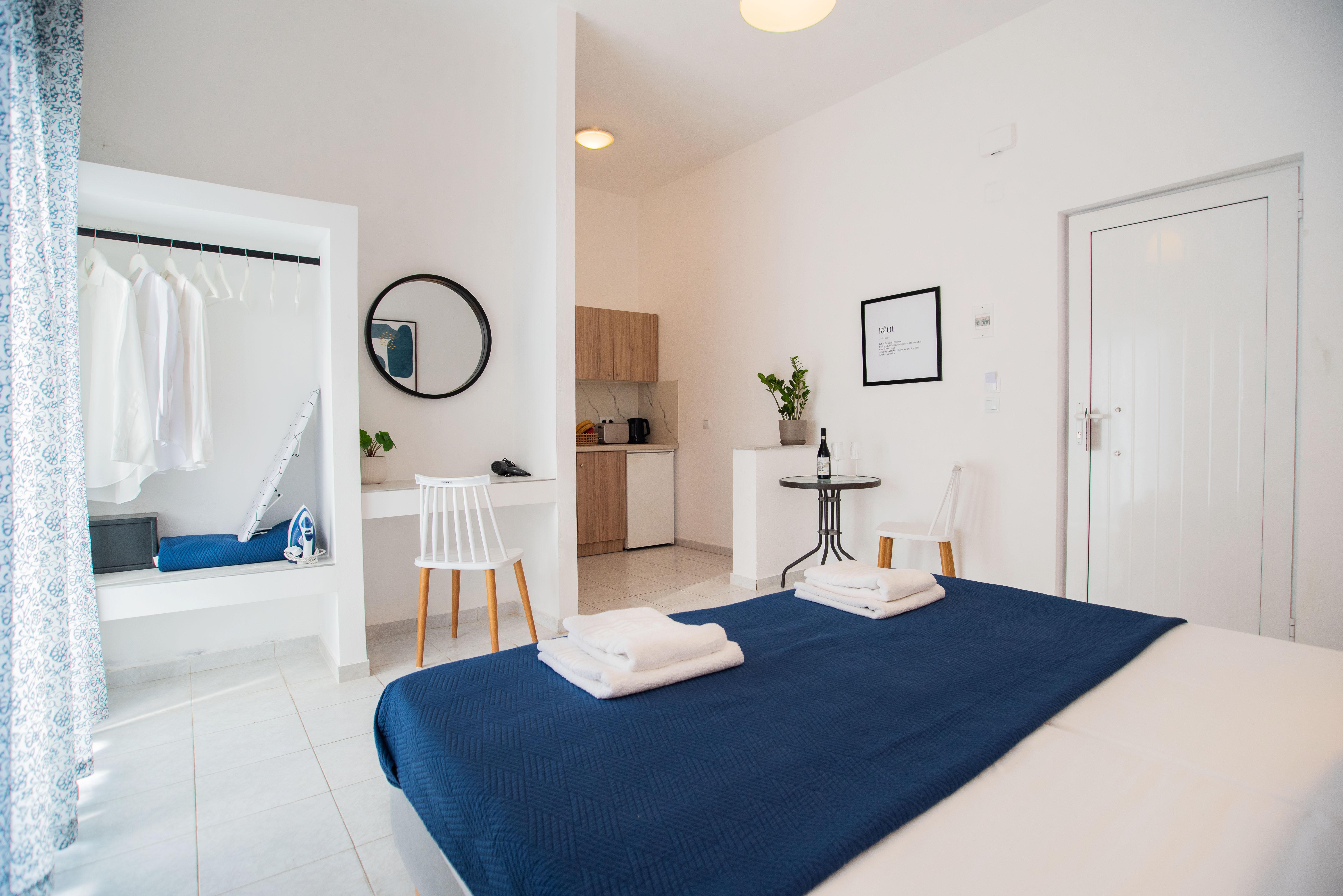 Open Plan, Suite