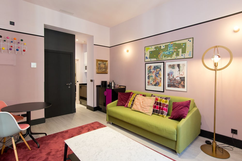 Amor de Dios 17 Boutique Hotel 30/50
