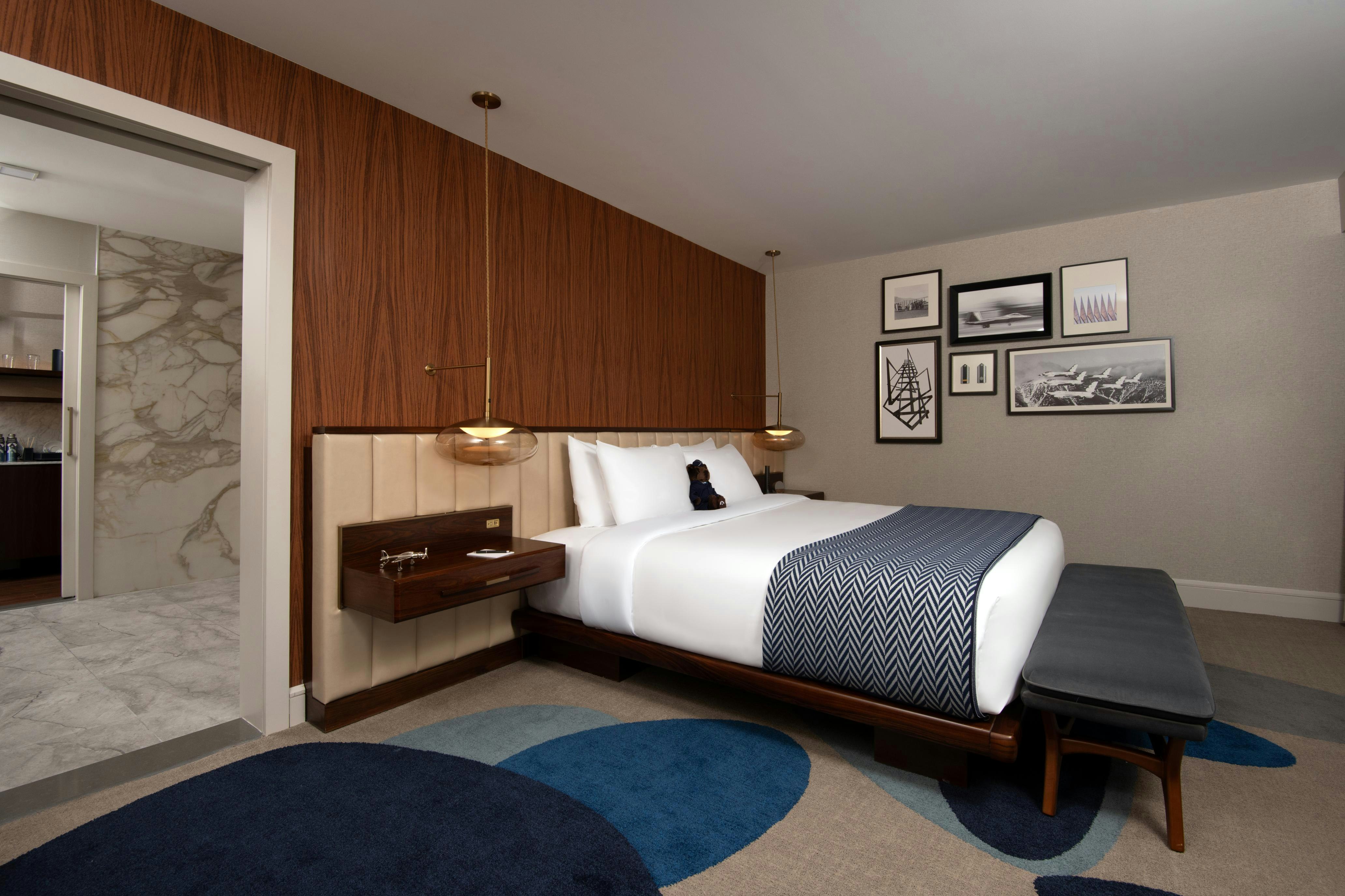 SUITE, MOUNTAIN VIEW, ACCESSIBLE