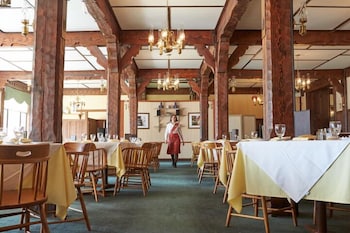 Prince of Wales Hotel 38/57