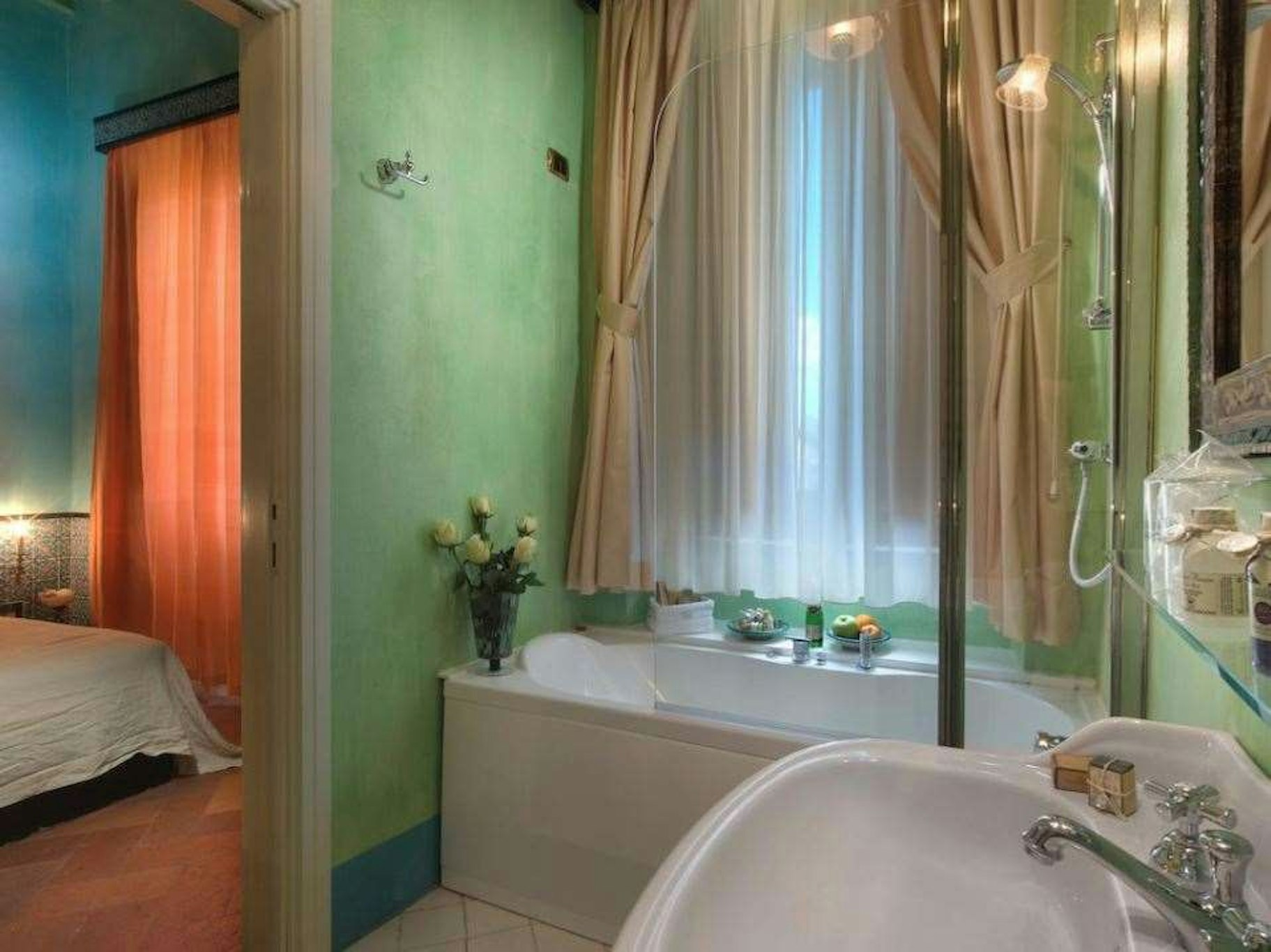 Graziella Patio Hotel 60/63