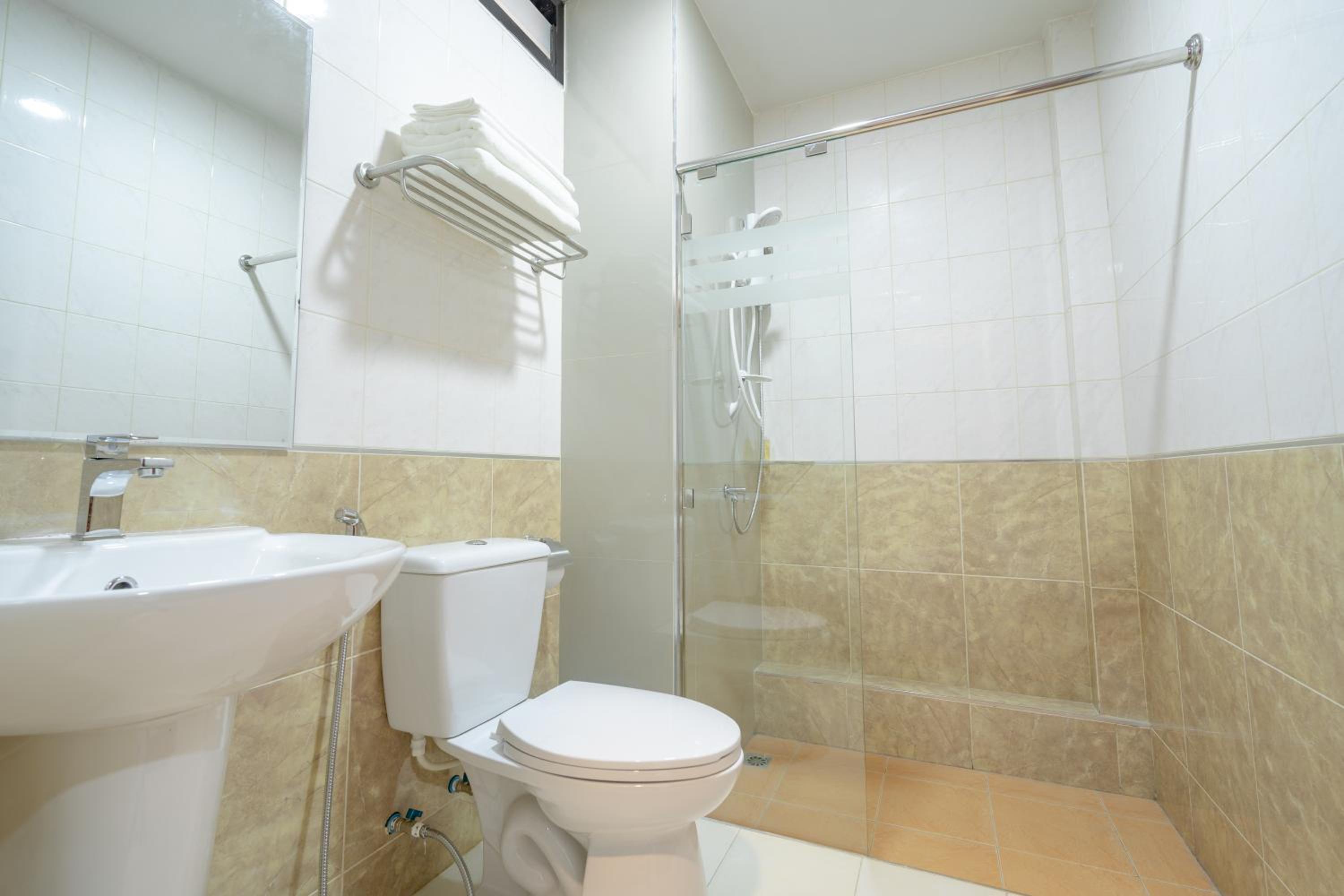 Myrrh Hotel Chanthaburi 27/28