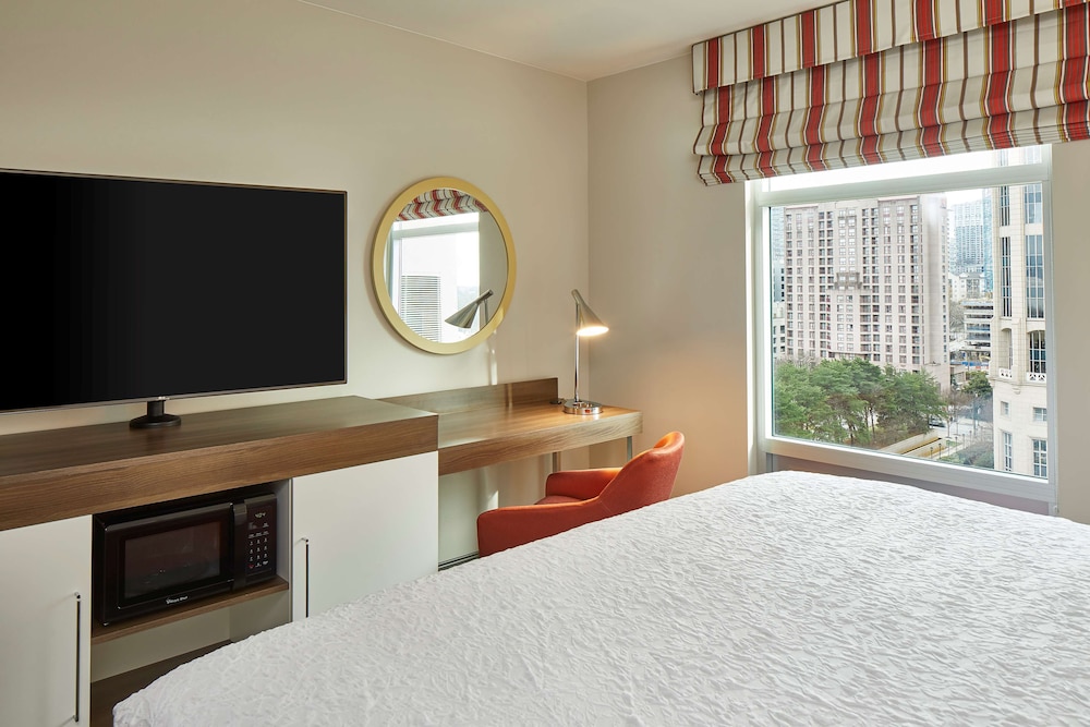 Hampton Inn and Suites Atlanta Midtown 18/53