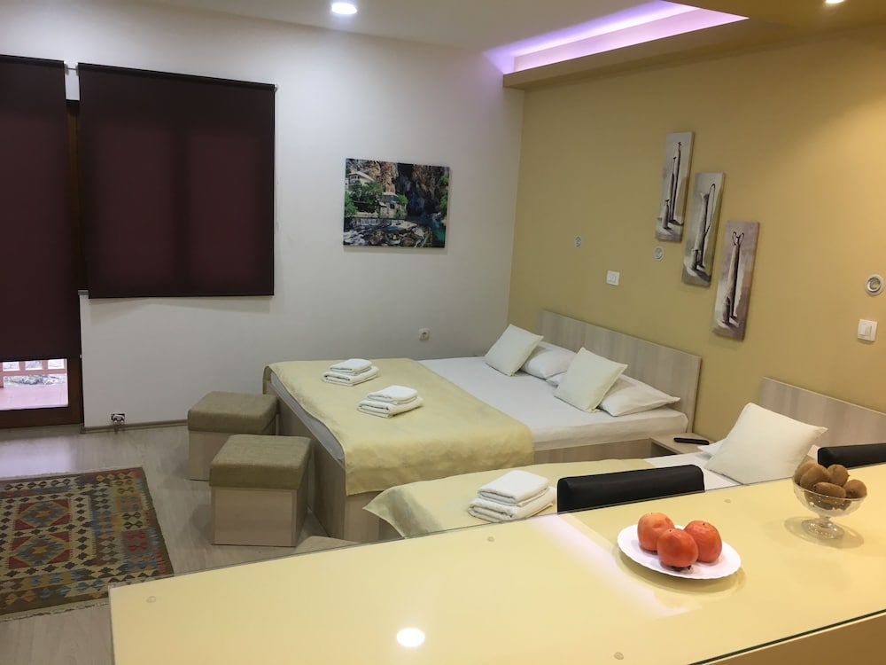 Guest House City Star 9/30