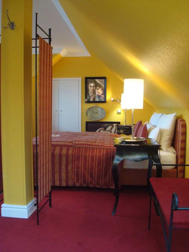 Hotel Sir And Lady Astor 29/35