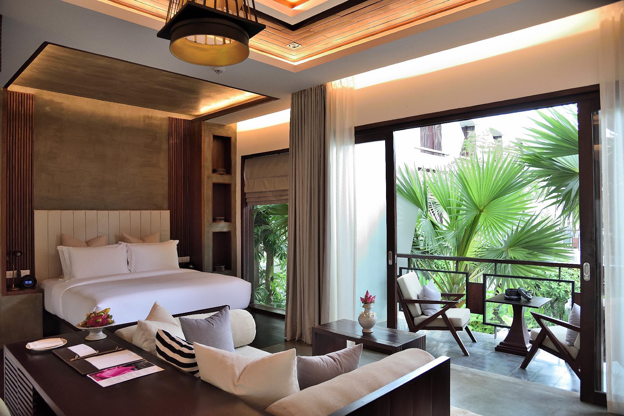 JUNIOR SUITE, POOL VIEW