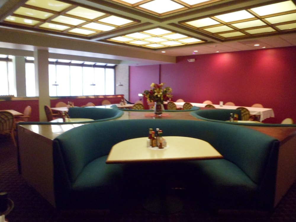 Americas Best Value Inn & Suites Victoria 31/34
