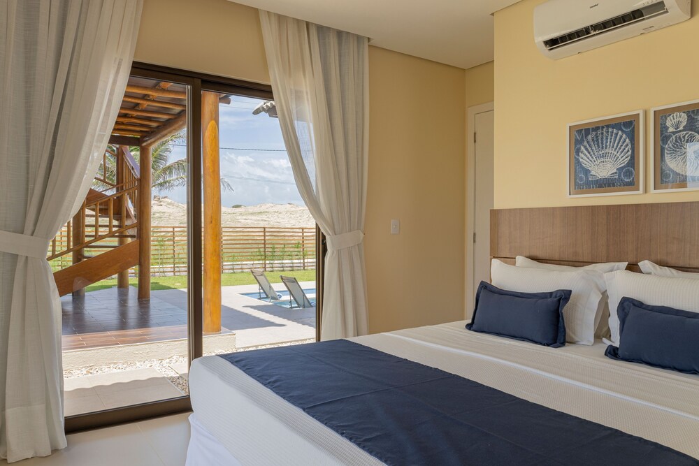 Villa, 3 Queen Beds, Sea View, Sofa, Pool Access