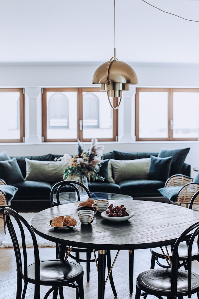 Ocho Suites and Kitchen 38/47