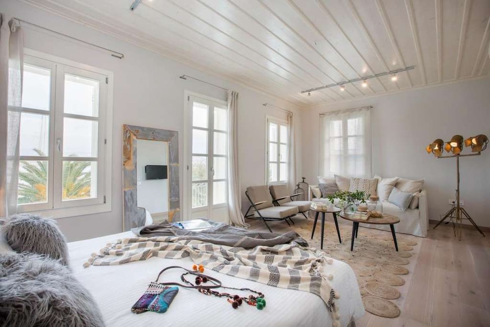 Amymone Suites 23/50