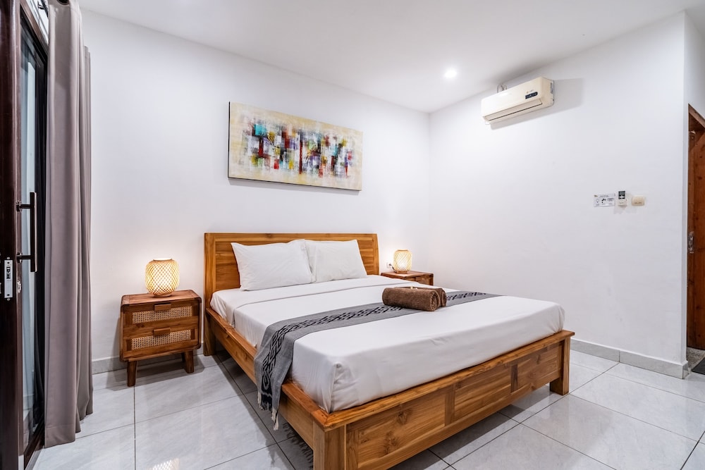 STANDARD, DOUBLE OR TWIN BED