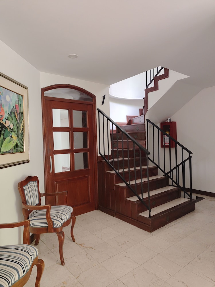 Travelers Apartamentos Y Suites Cali Castellon 写真4