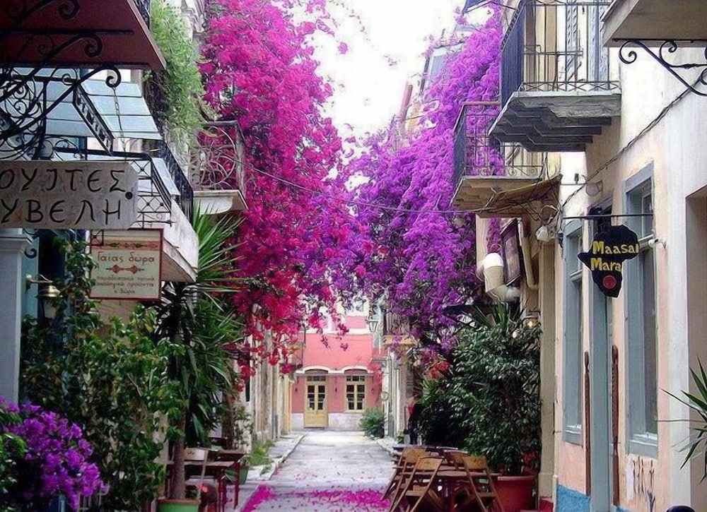Kyveli Suites 8/50