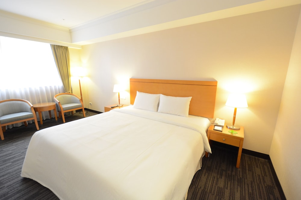 Fushin Hotel Taichung 12/57