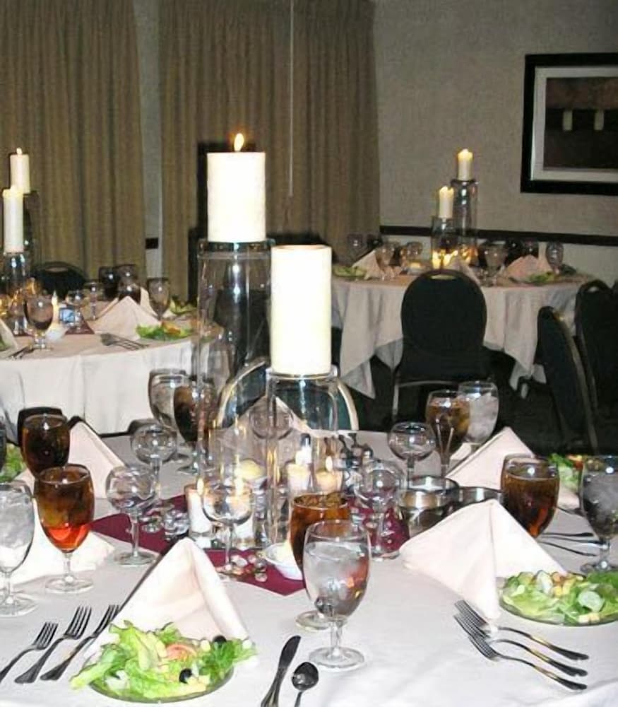 Courtyard by Marriott Salina 39/39