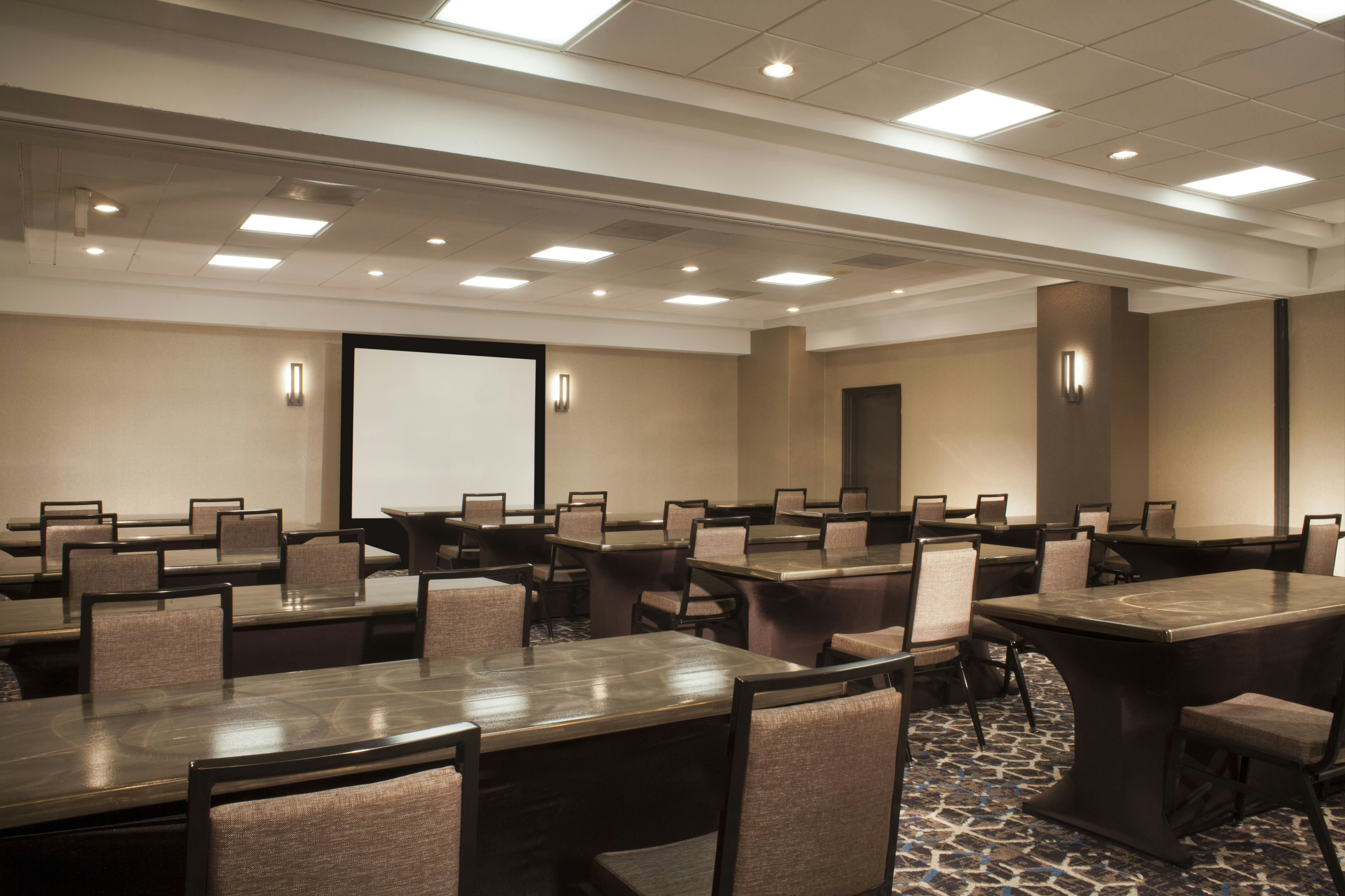 Embassy Suites Galleria 36/50