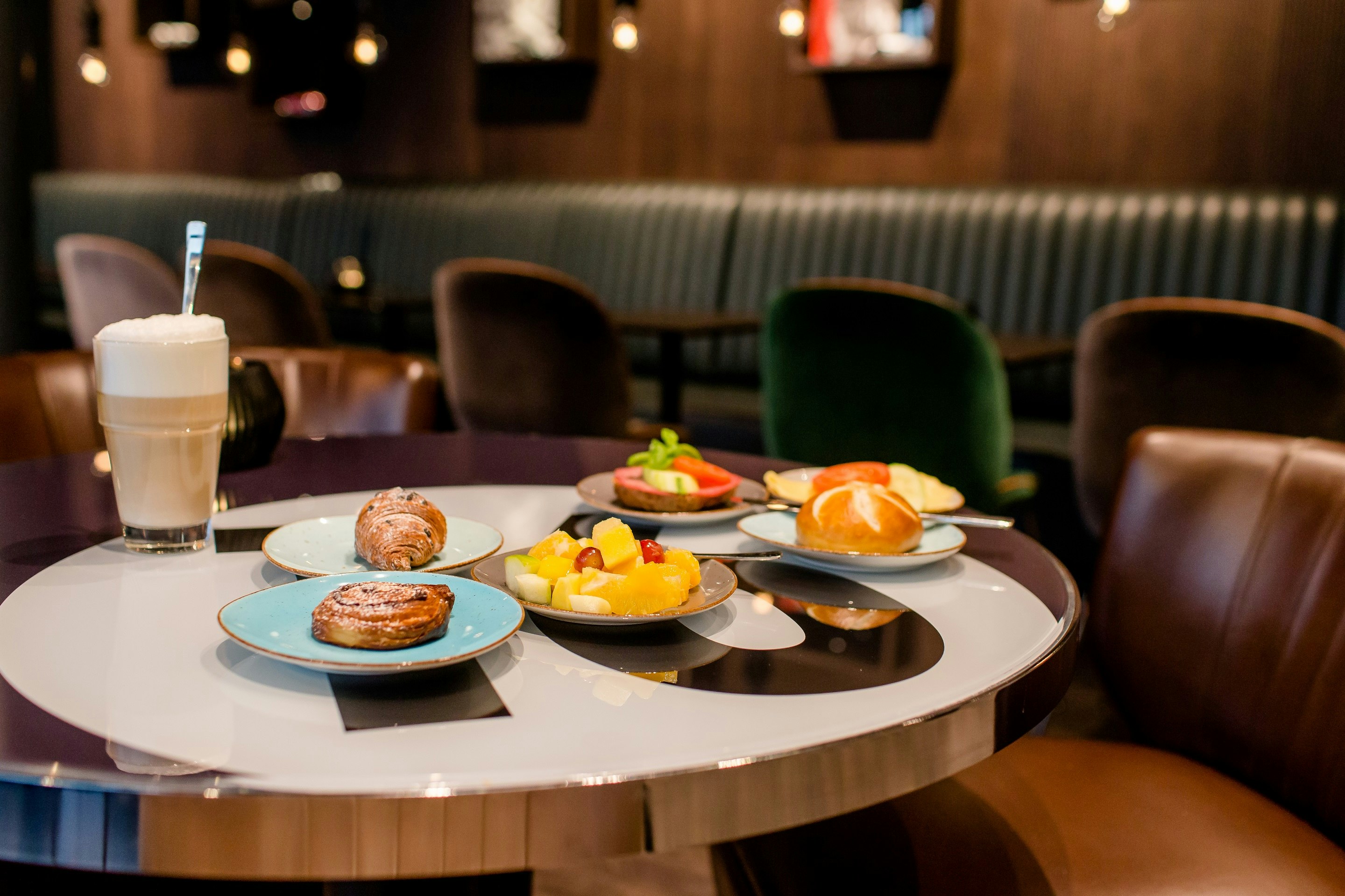 Hotel Motel One Frankfurt-East Side 15/20