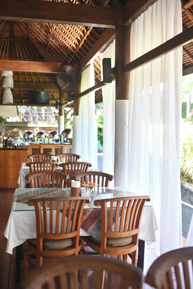 Puri Dewa Bharata Hotel and Villas 37/49