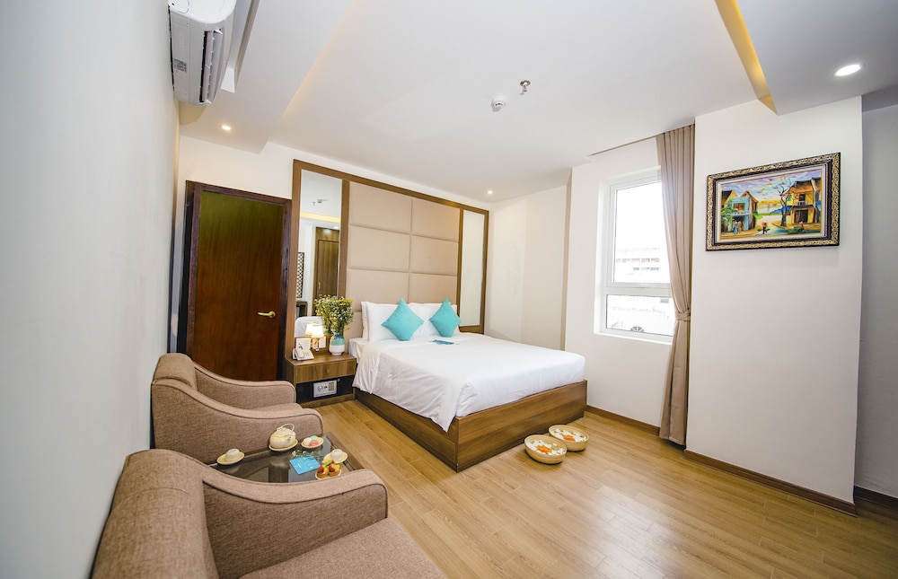 Pariat River Front Hotel 19/62