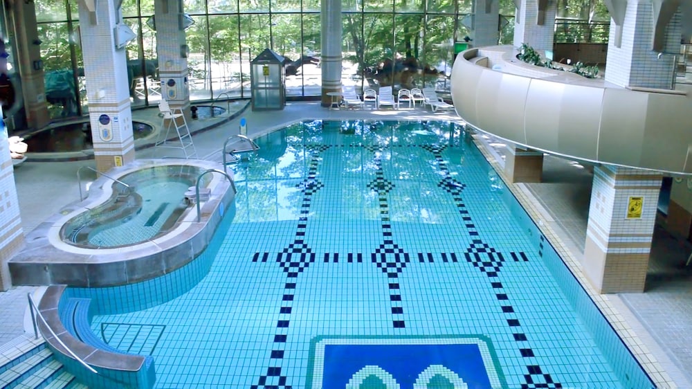 HOTEL BLANCVERT NASU 5/71
