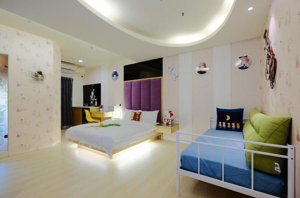 85 Asia Hotel 42/69
