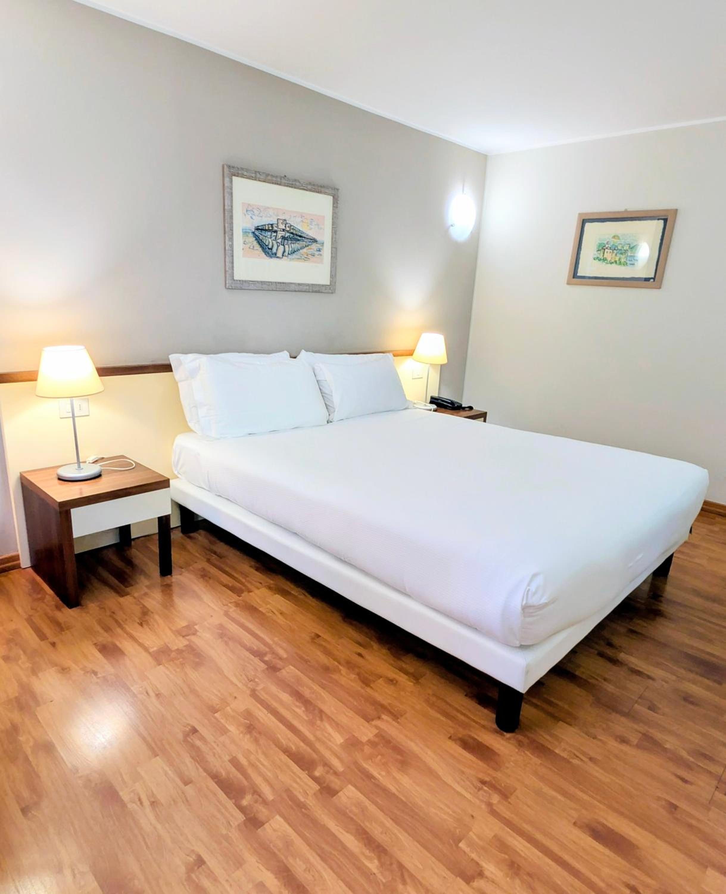 Standard, King Bed