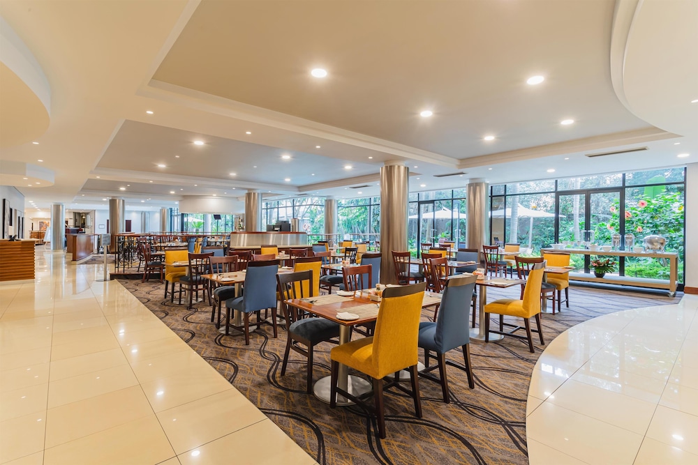 Garden Court Hatfield 35/49