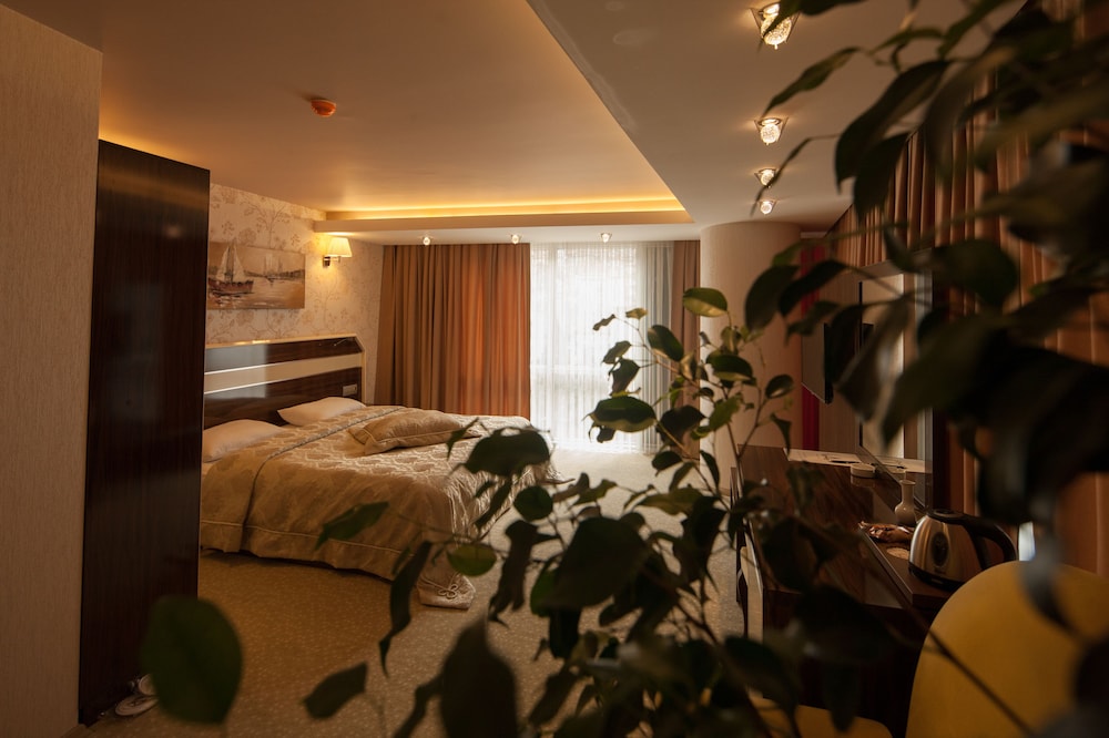 Armin Hotel 29/38