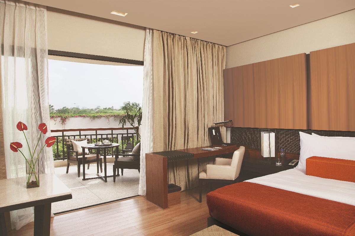 Temptation, Premium, Suite, King Bed, Courtyard View