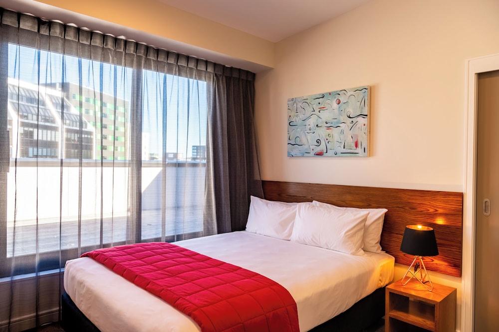 3 BEDROOMS, PENTHOUSE, NORTH WING