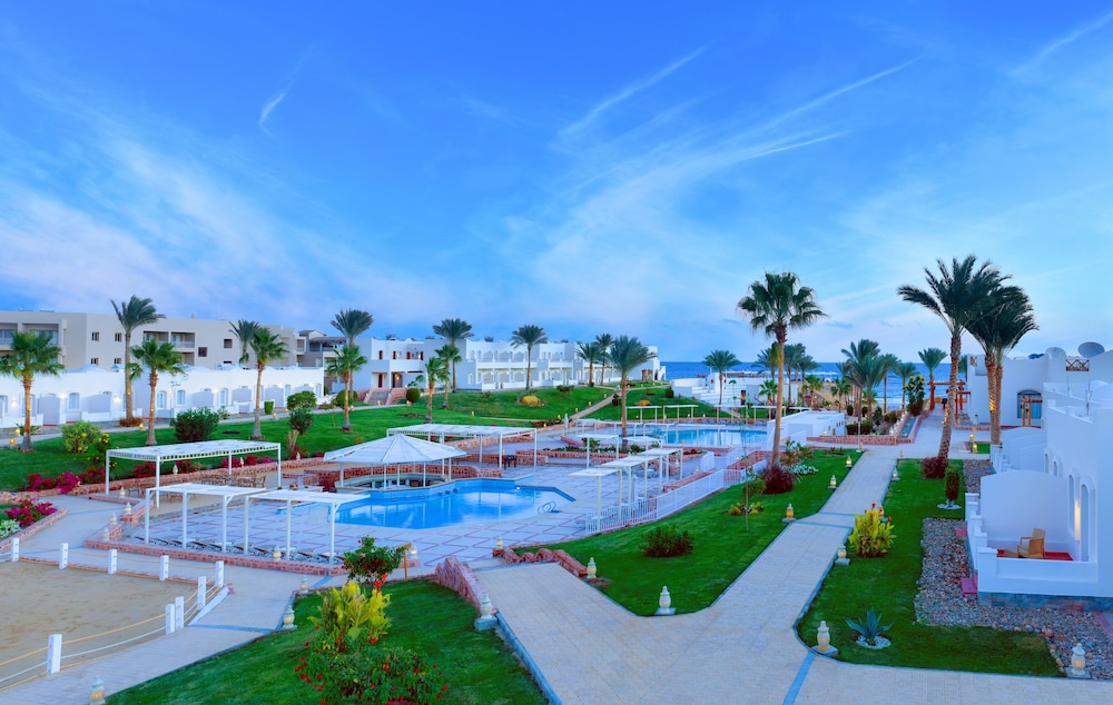 JAZ Neo Reef Marsa in QUSEIR