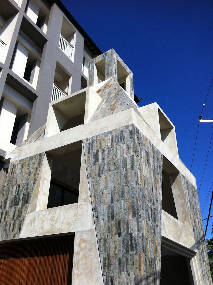 Anshel Hotel 2/45