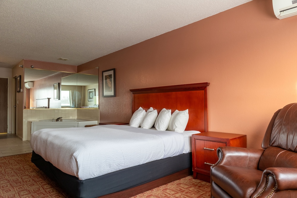 North Country Inn & Suite 17/44