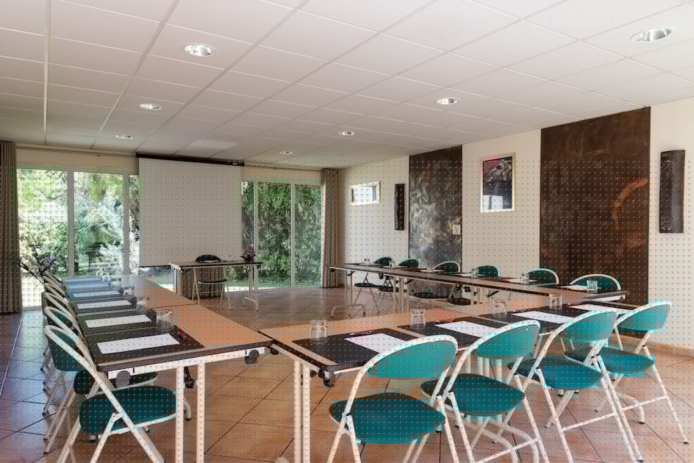 Hotel the Originals Nimes Costieres 46/60