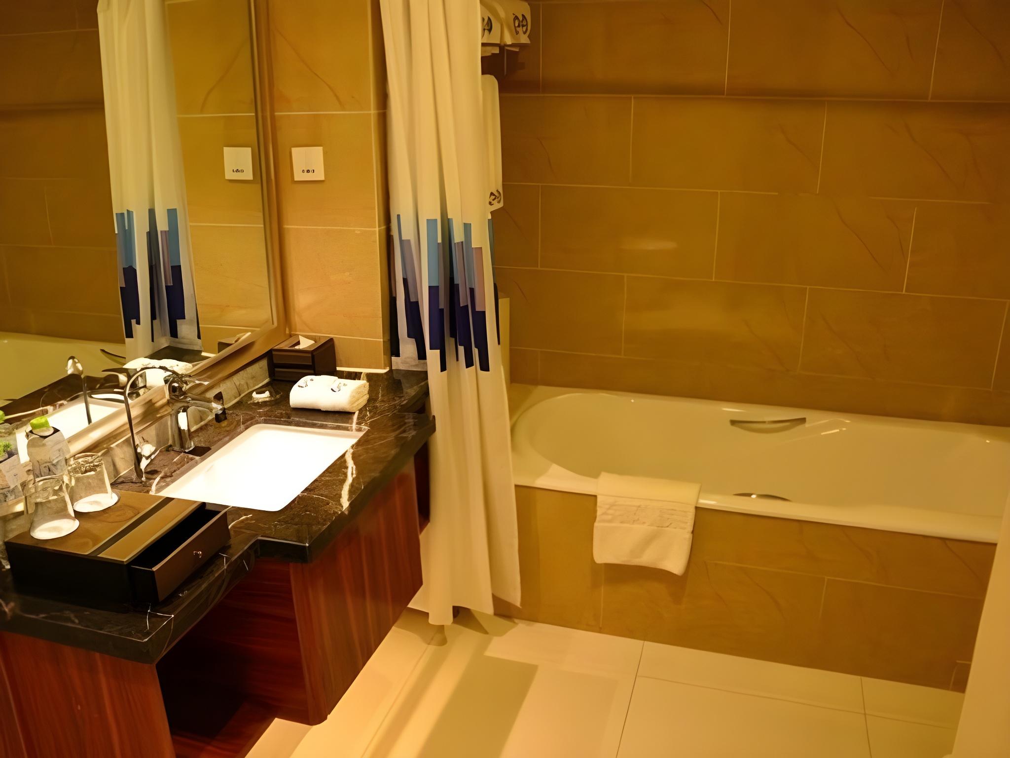 Mingdu Gloria Plaza Hotel Qingdao 21/21