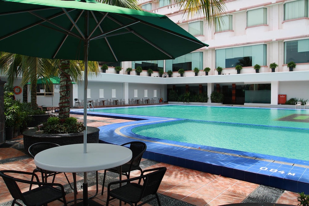 Hotel Pangeran Pekanbaru 38/66