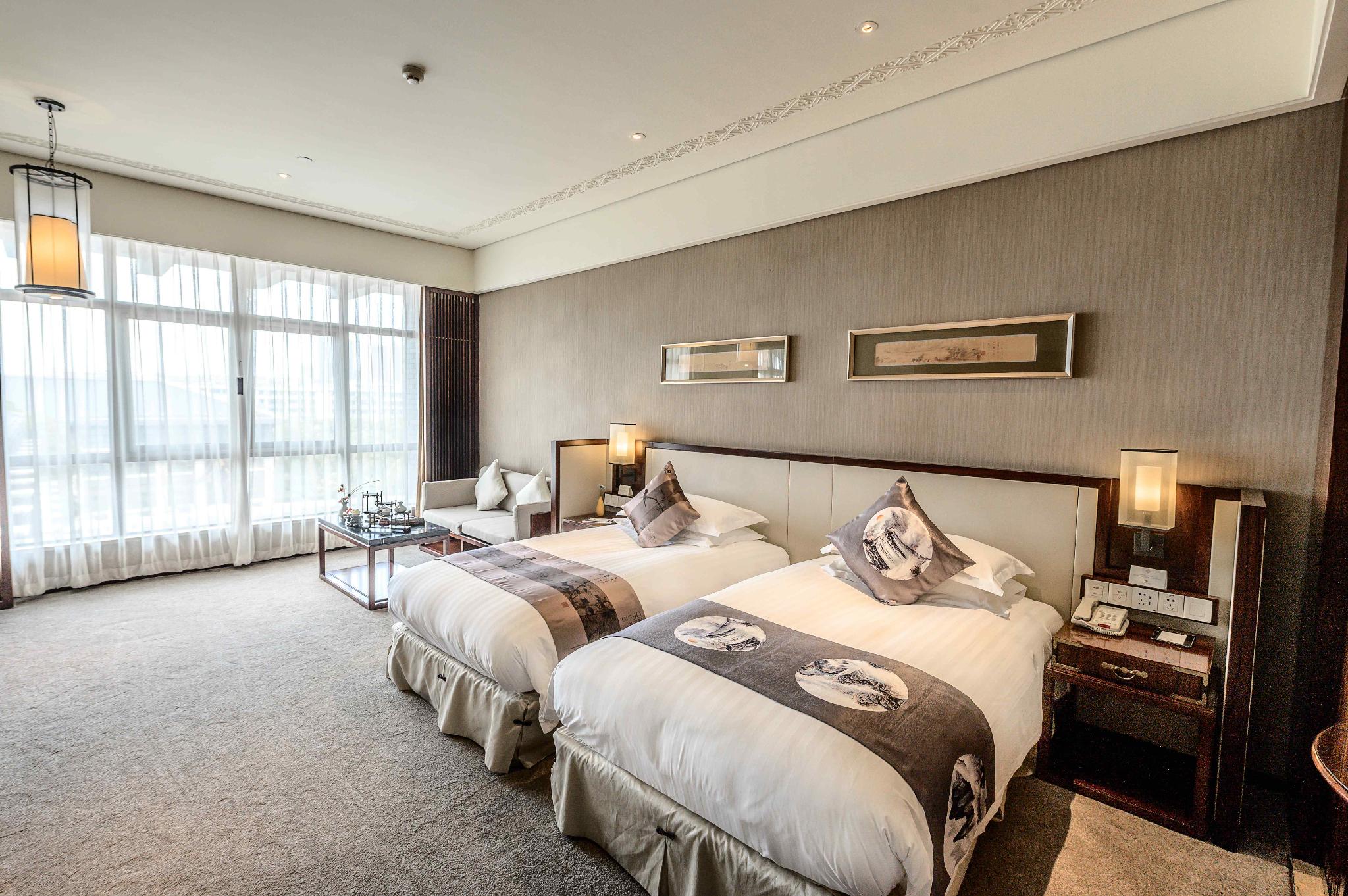 Superior, Twin Beds