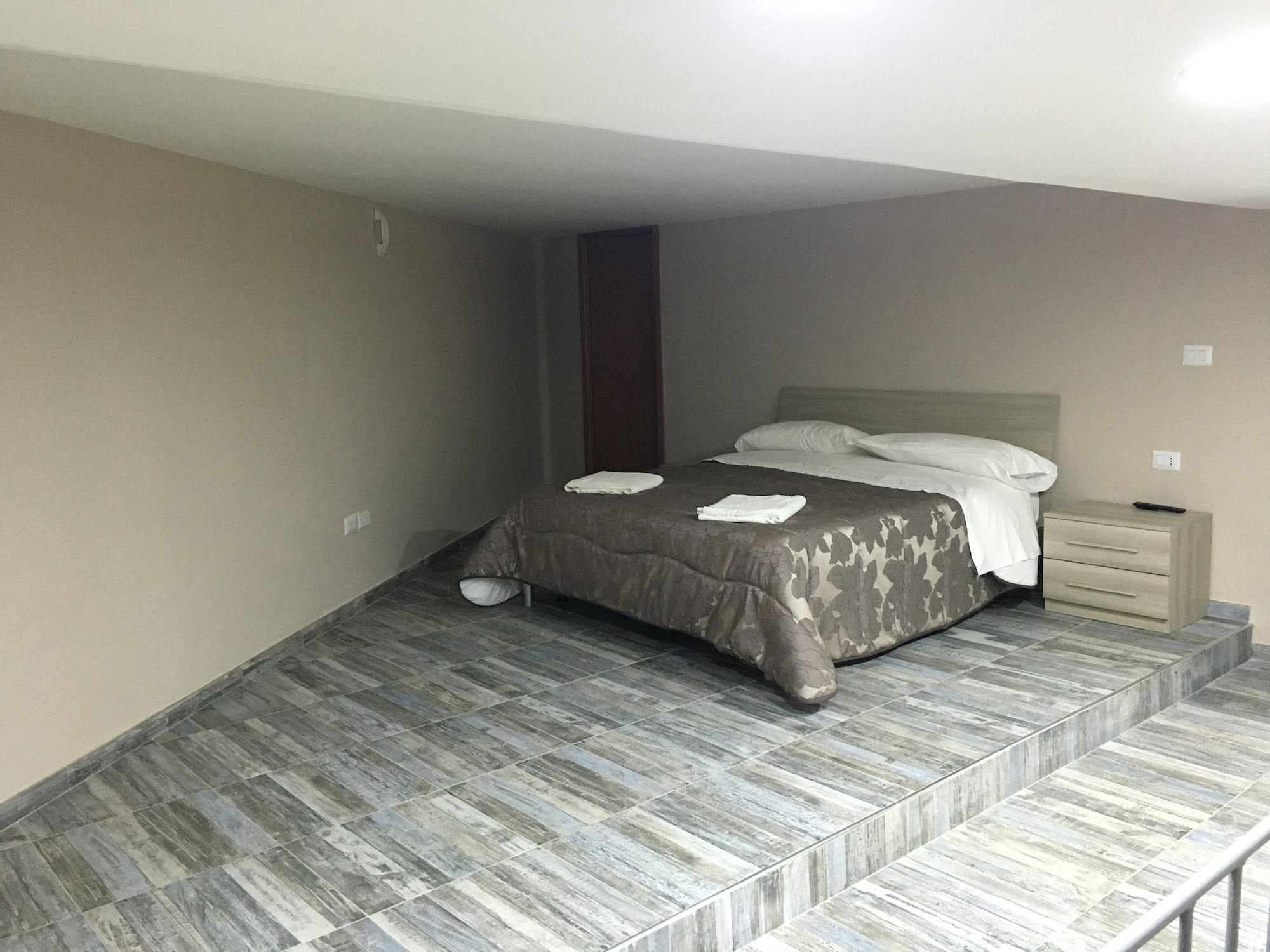 COMFORT, APARTMENT