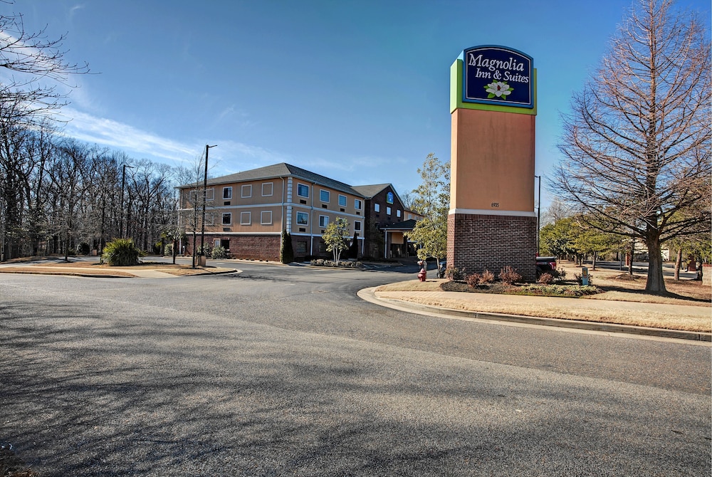 Magnolia Inn And Suites 3/23