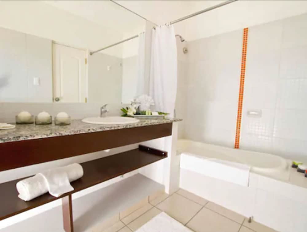 Terranova Suites 5/44