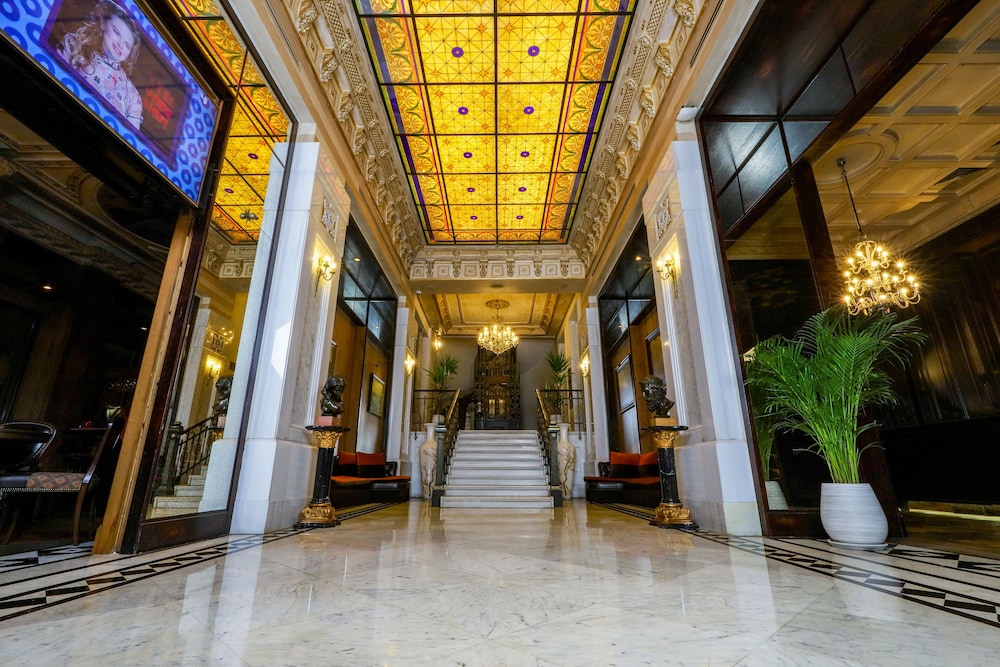 Palazzo Donizetti Istanbul, Tapestry Collection by Hilton 10/75