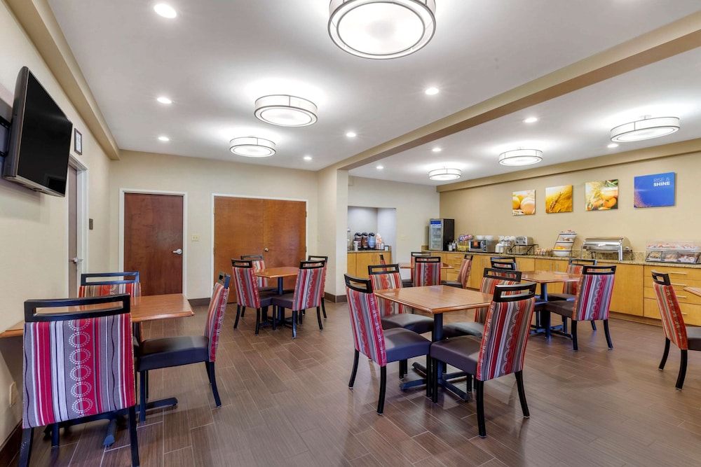 Comfort Inn & Suites Lenoir Hwy 321 Northern Foothills 29/40