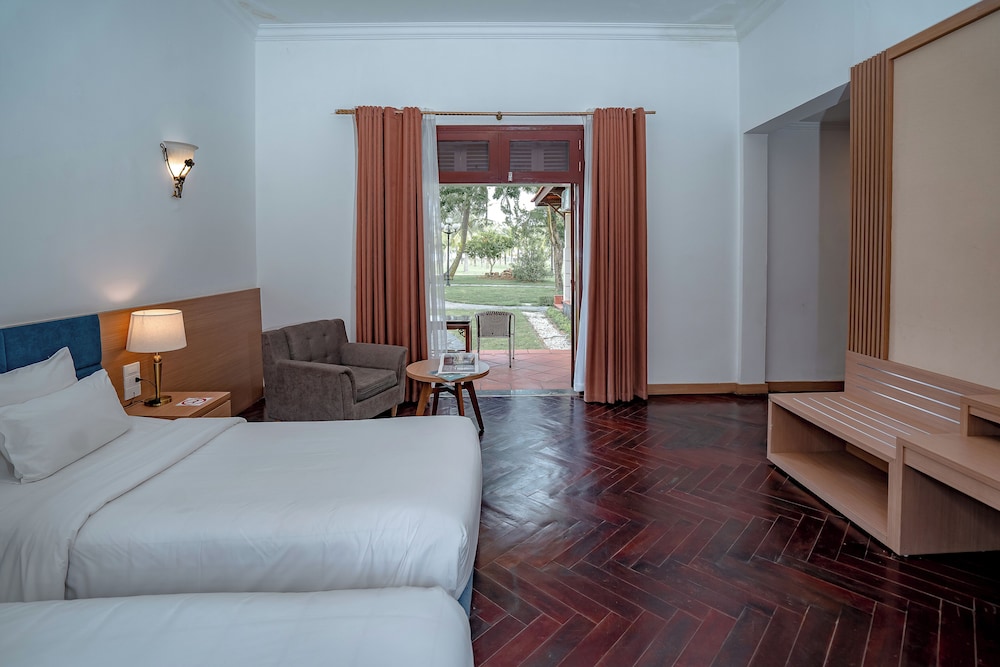 Room, Twin Beds
