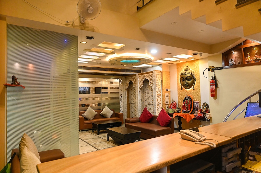 Zo Rooms Assi Ghat Shivala Market 31/49