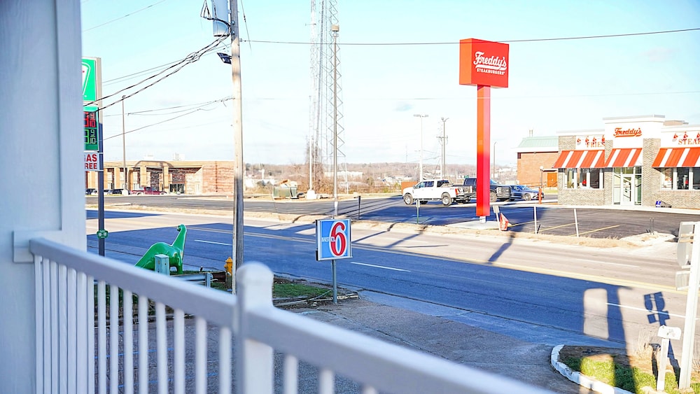 Motel6 Rolla, MO 48/59